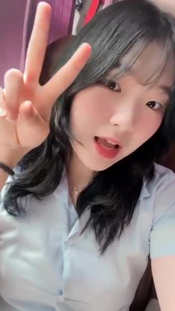 네토 남친이 퍼트린 예은이 [얼공] (1) 썸네일