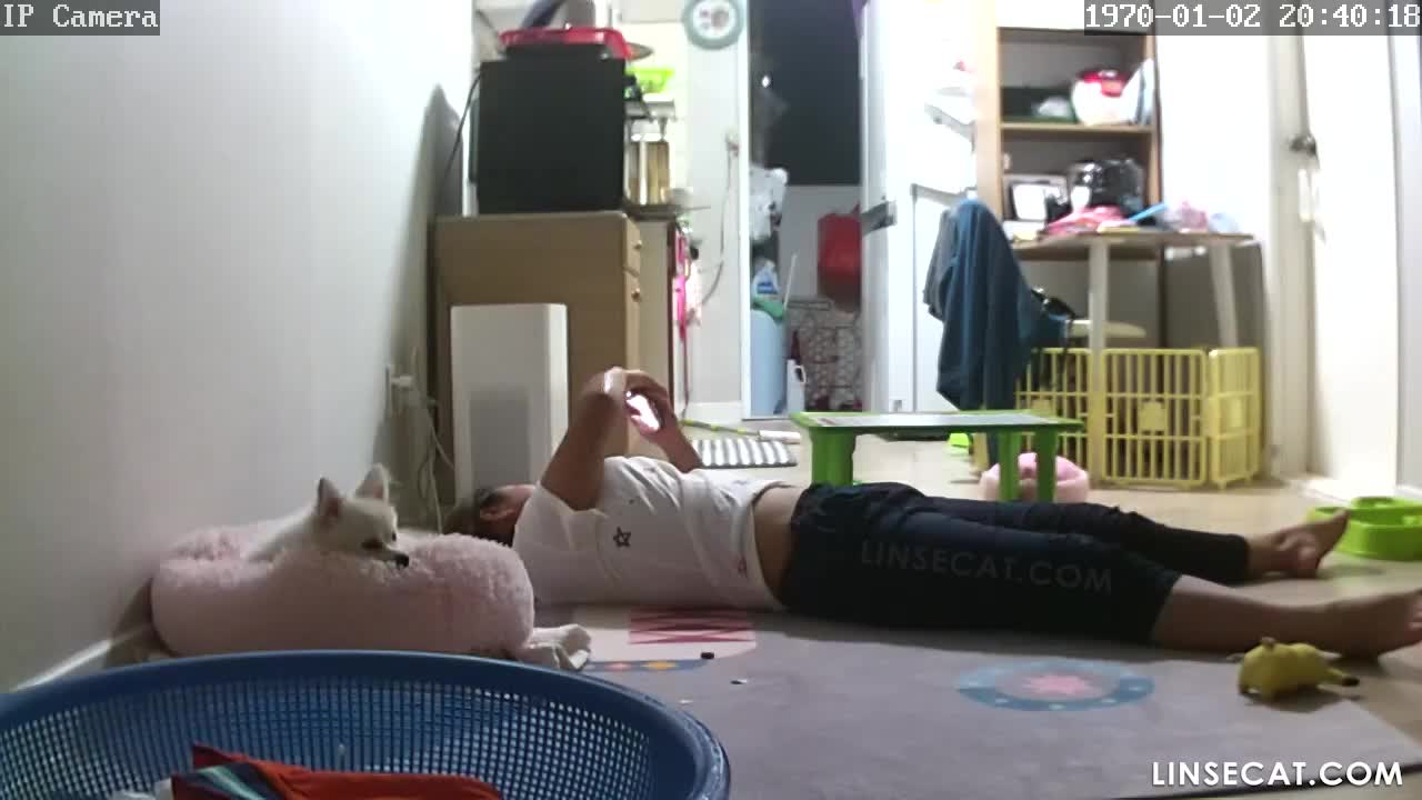 해킹된 가정용 감시 카메라 [IP CAMERA]_ 한국 여성 2명이 자위를 하고 있다. 에스테틱 전 자위 한번 하는데 오르가즘은 피부에 좋은 걸까요 썸네일