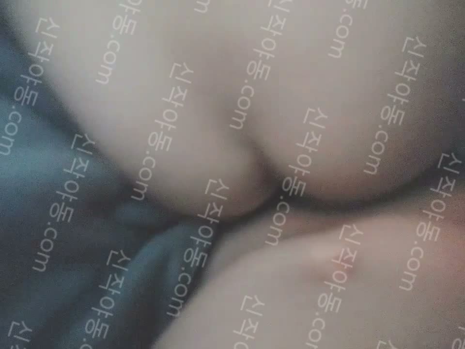 만화카페 칸막이 인증하며 섹스하킄 커플 썸네일